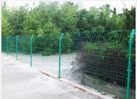 護(hù)欄網(wǎng)廠家如何選擇？