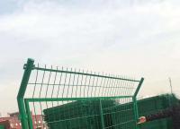 為什么護欄網(wǎng)上面要帶折彎？