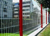 桃型柱護(hù)欄網(wǎng)的網(wǎng)孔一般多大？