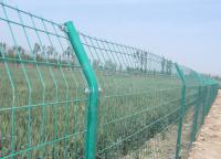 焊接網(wǎng)隔離柵是什么類型的護(hù)欄網(wǎng)？