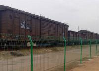 光伏電廠護(hù)欄采用什么樣式的護(hù)欄網(wǎng)產(chǎn)品？